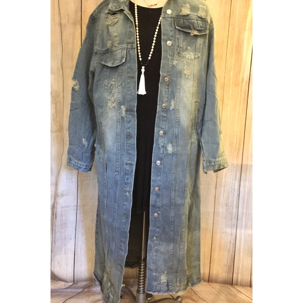 LAST ONE! Distressed Denim Trench Coat Plus Sizes Available! - Picture 5 of 8
